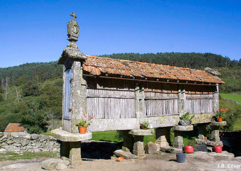 Lodeiro de Arque